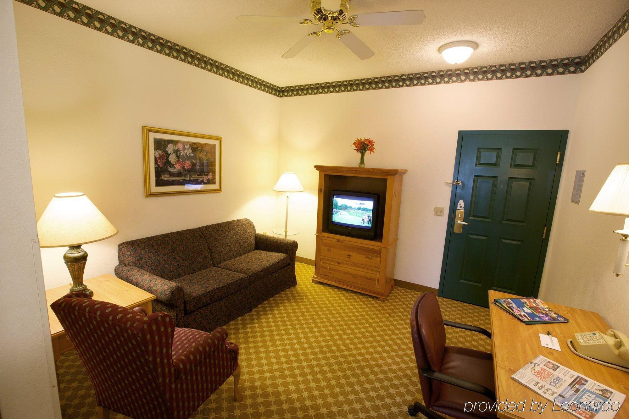 Lancaster Inn & Suites Manheim Exteriér fotografie